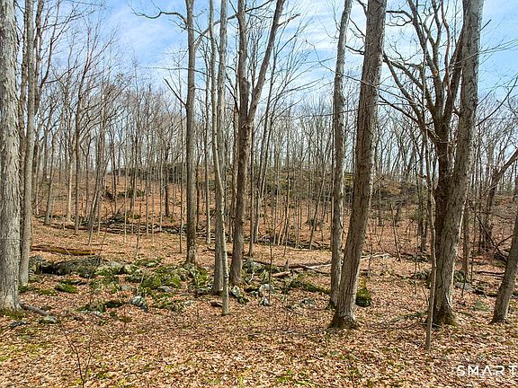 3rd image of 10 Chimney Hill Road