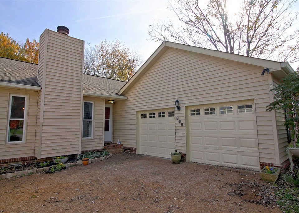 1st image of 865 Beech Bend Dr