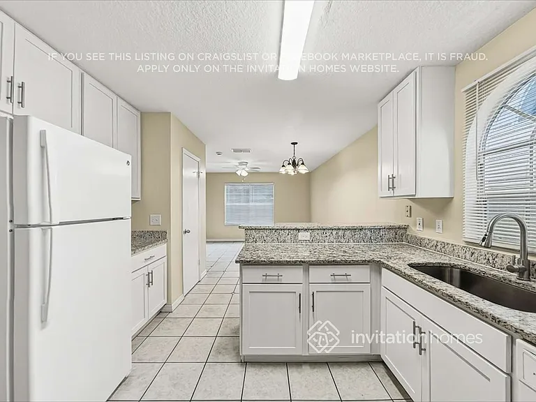 1603 Chatham Cir — Photo 12