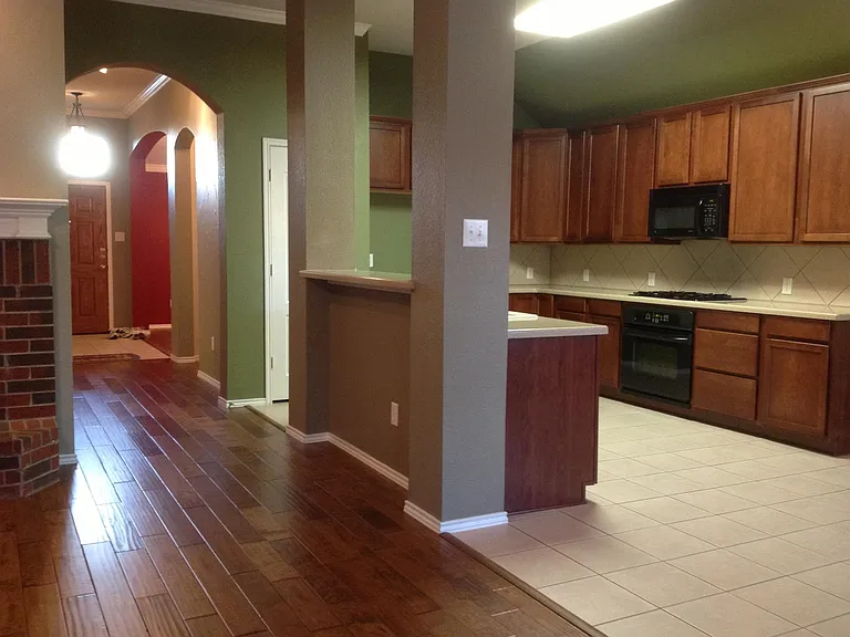 1546 Bradford Trace Dr — Photo 3