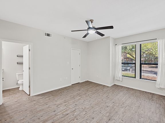 5th image of 3839 Dry Creek Dr Unit 109