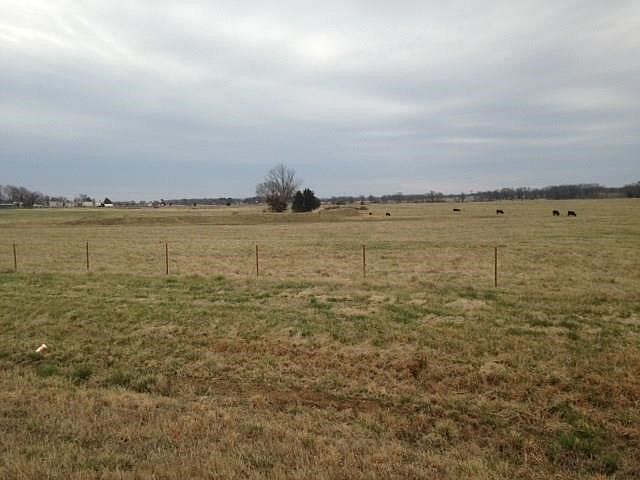 2nd image of 20707 N Shady Grove Rd