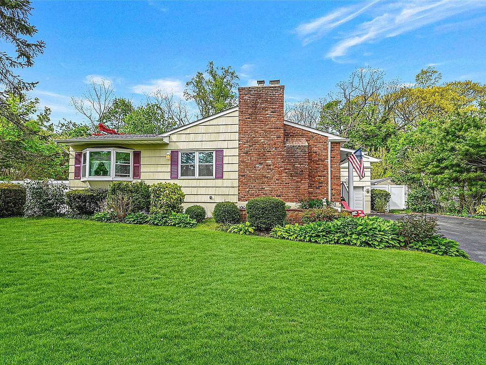 1st image of 18 Radcliff Dr