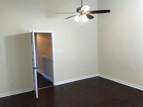 4th image of 8031 Belton Cir