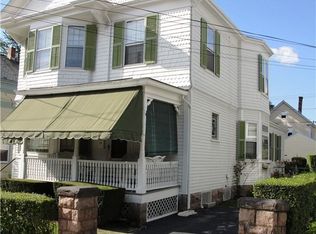 32 Narragansett Ave, Newport, RI 02840