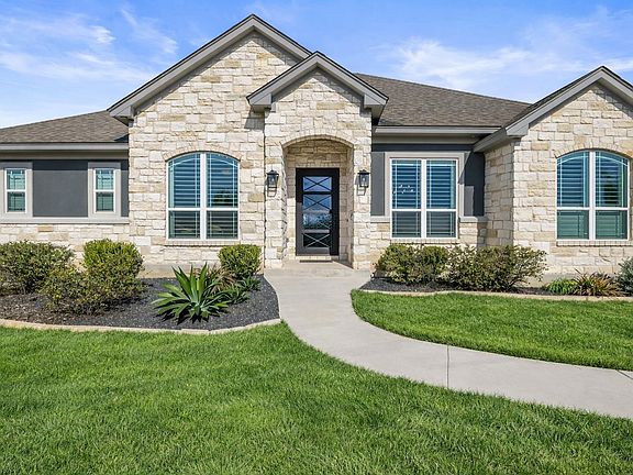 2nd image of 1006 Woodpark Ln