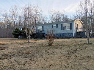 245 High Flats Rd, Monterey, TN 38574