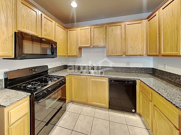 3rd image of 10468 Tuscany Rose Ct