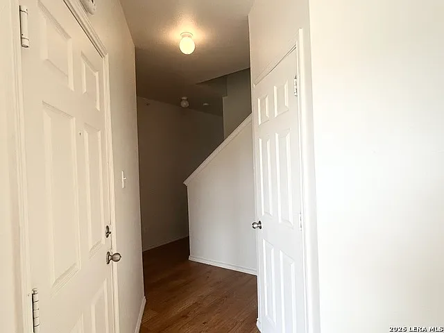 3 bed, 2.5 bath, 1420 sqft, $1,150 — Photo 3