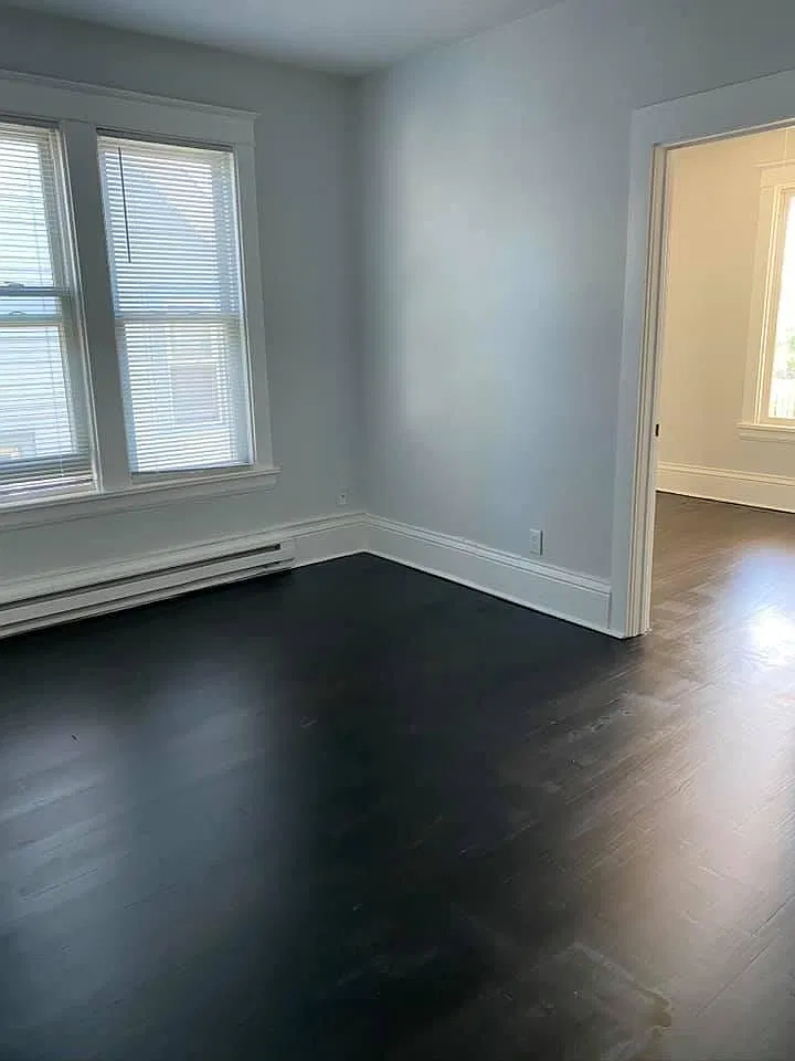 4 bed, 1200 sqft, $2,300 — Photo 4
