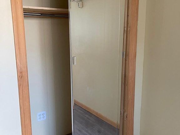 4th image of 167 Crestwood Blvd