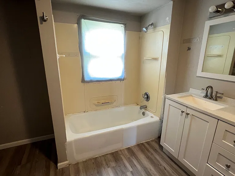 1408 Oshkosh Ave — Photo 7
