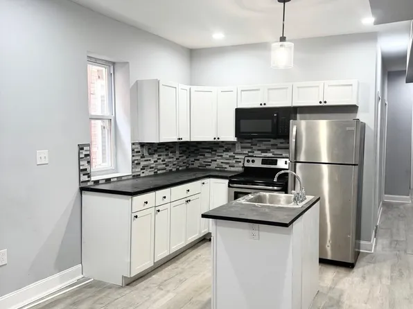 5323 Walnut St Floor 1, Philadelphia, PA 19139