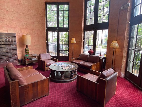 3rd image of 6326 Lexington Ave Unit 417