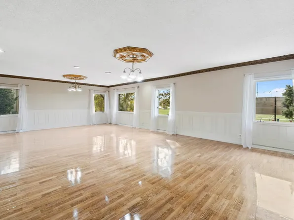 26-30 Park Road image 5 of 14