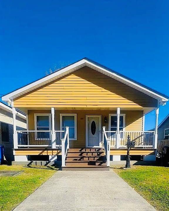 1st image of 1323 Lizardi St