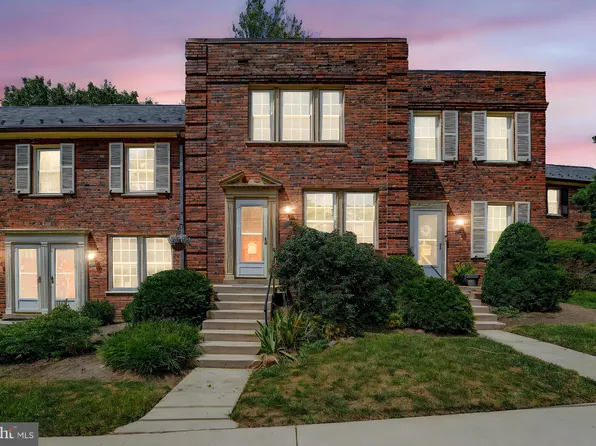 1300 S Barton St Unit 334, Arlington, VA 22204