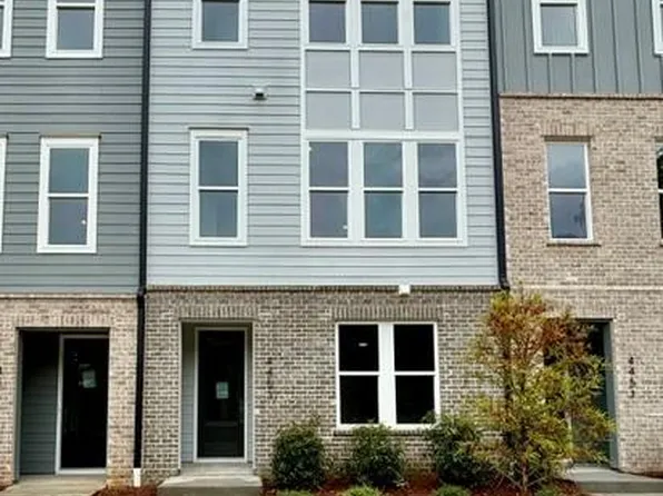 4453 Gradient Ln, Chamblee, GA 30341
