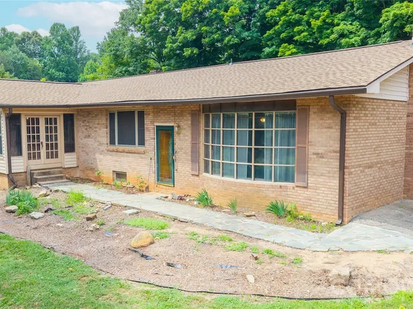 3840 Bradley Rd, Morganton, NC 28655