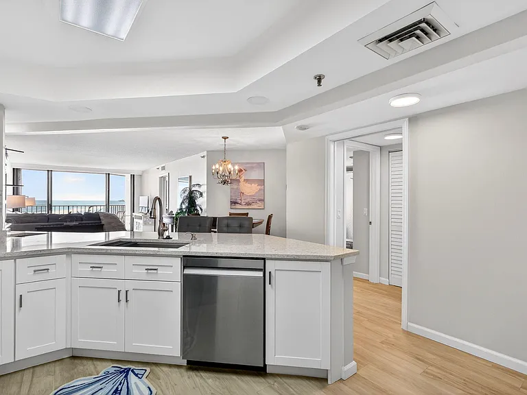 9650 S Ocean Dr #507 — Photo 17