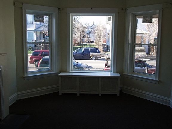 3rd image of 619 N Laramie Ave