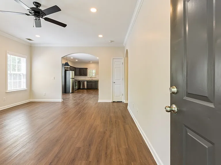1311 Cashmere Dr — Photo 5