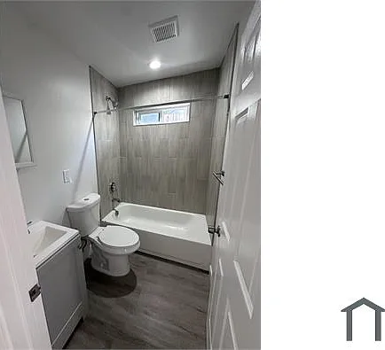 2 bed, 600 sqft, $1,990 — Photo 3