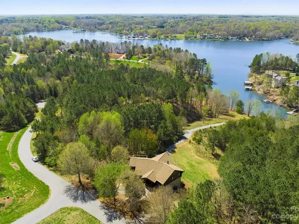 120 Over Look Dr, Stony Point, NC 28678