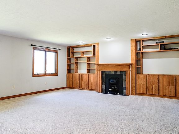 4th image of 604 Bollinger Rd