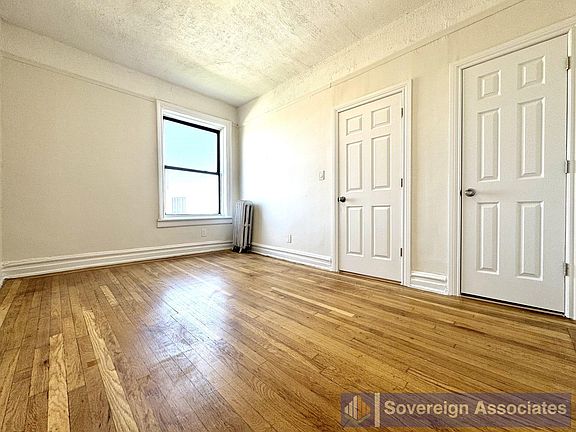 5th image of 540 Fort Washington Ave APT 2B
