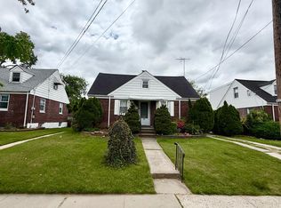 85 Hermann Ave, Carteret, NJ 07008