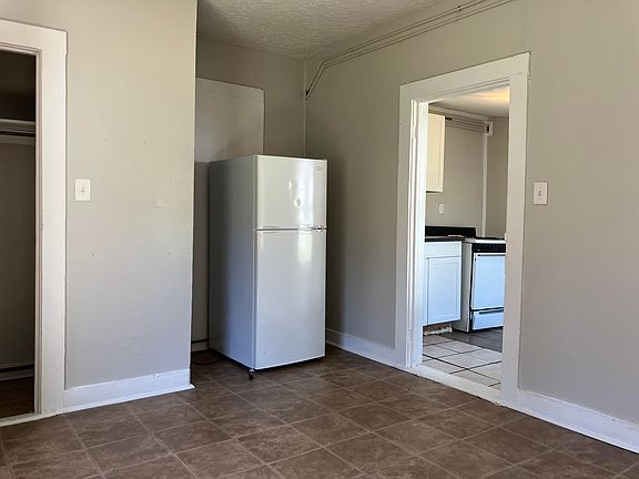 5th image of 1940 Haynie Dr APT 6