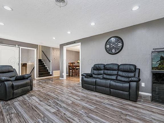 5th image of 3704 Kingston Rd