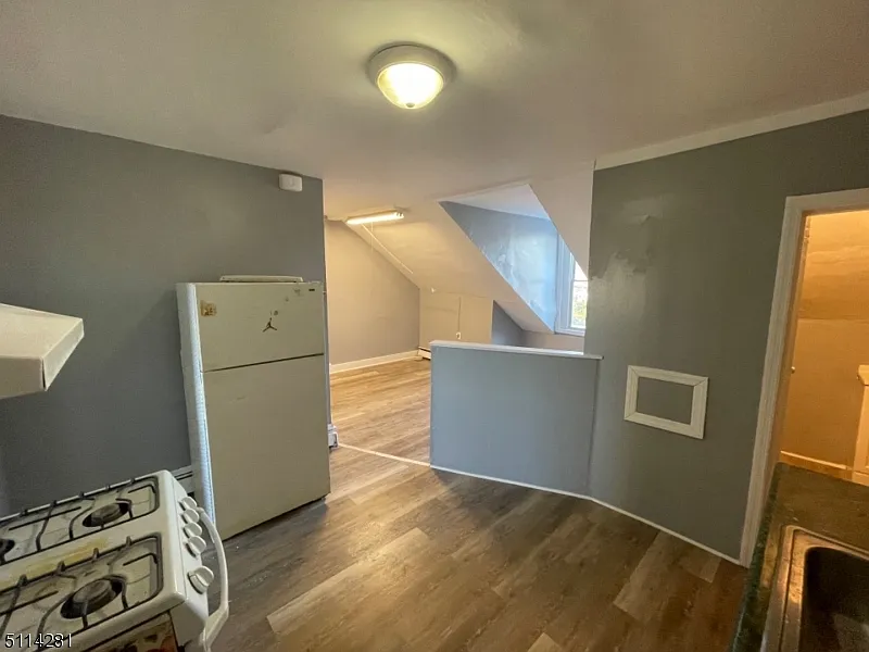 4 bed, $1,750 — Photo 3