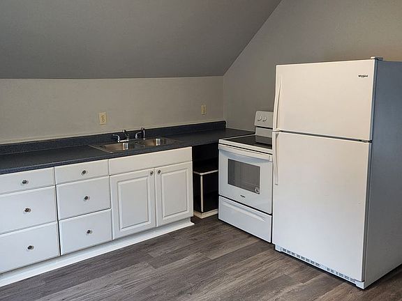 3rd image of 1611 Cecil Ave #1609