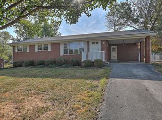 1110 Sunvalley Dr, Greeneville, TN 37745