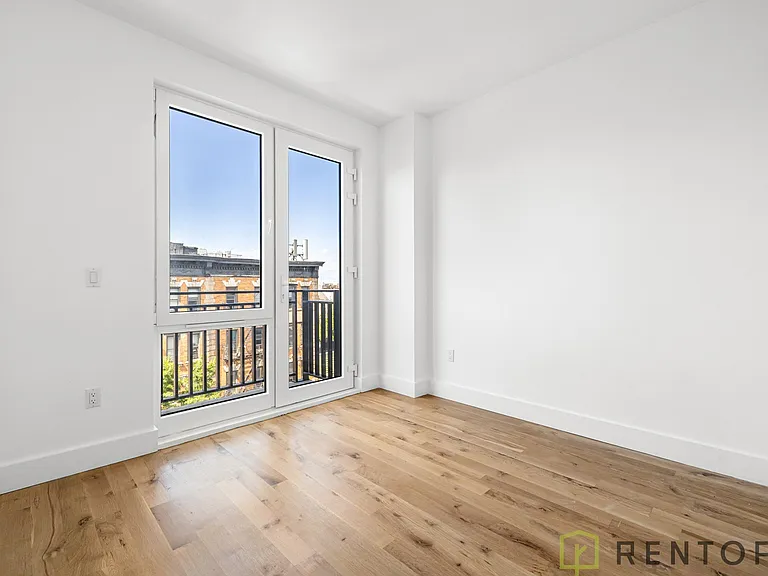 624 Metropolitan Ave #210A — Photo 7