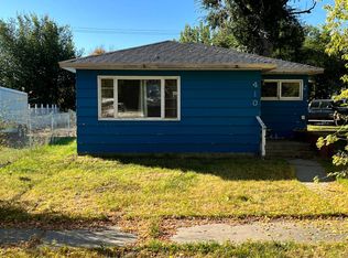 410 W 4th St, Fairview, MT 59221