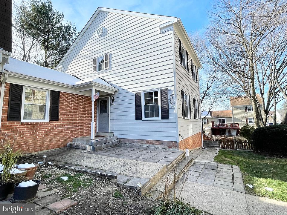 1st image of 305 Cherry Ct