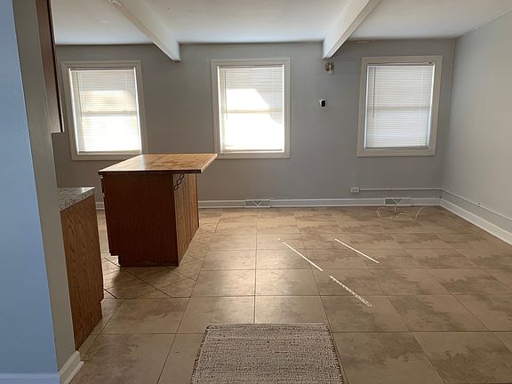 4th image of 2301 Hermon Ave