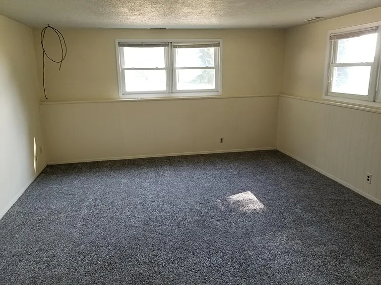 1502 Delta Dr — Photo 4