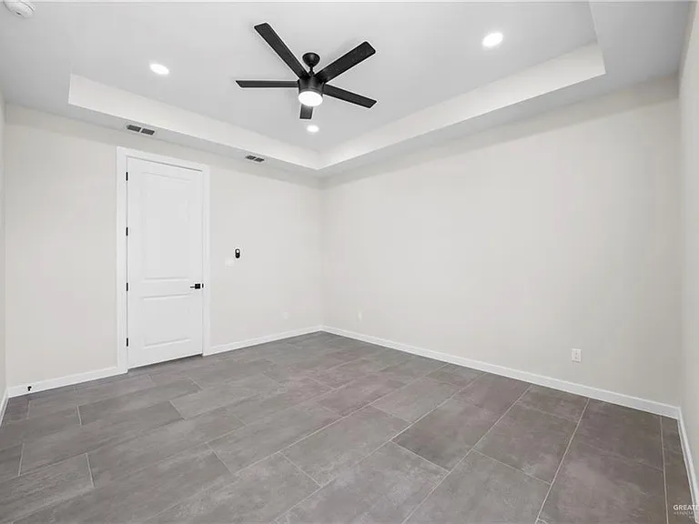 2203 Dorado Dr — Photo 9