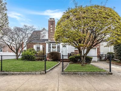 1006 New Hyde Park Road, New Hyde Park, NY, 11040