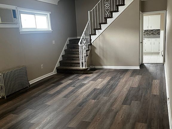 2nd image of 1164 Breaker St #1