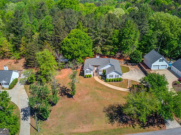 2nd image of 3314 Banks Mountain Dr