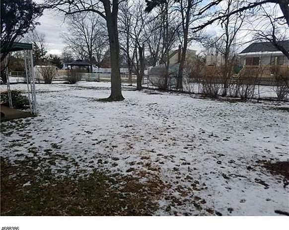 2nd image of 77 Dalton Pl