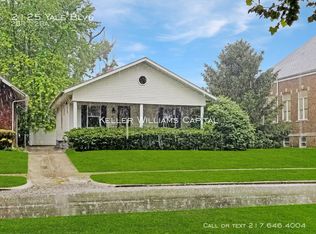 2125 Yale Blvd, Springfield, IL 62703