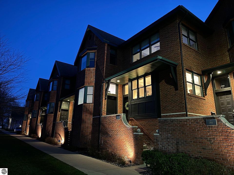 1st image of 204 Boardman Ave #2