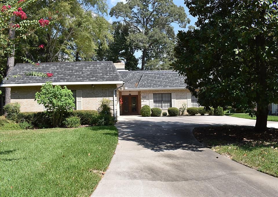 1st image of 3214 Wedgewood Cir