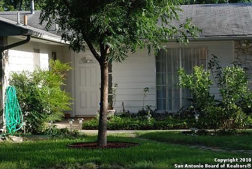 2nd image of 3626 Greenleaf Dr